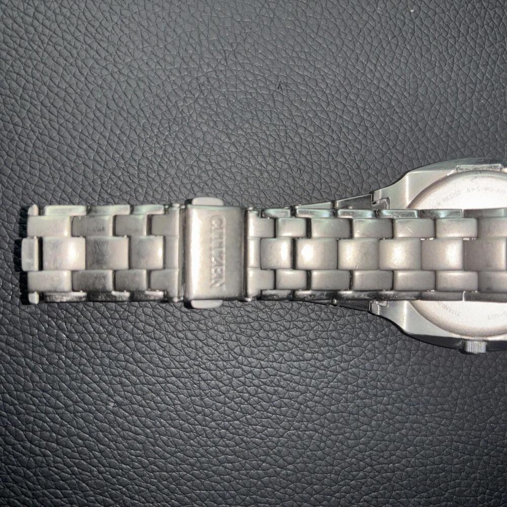 Vintage Citizen Eco Drive Thin Titanium Case Big Wrist 9 Inch Bracelet - Picture 5 of 9